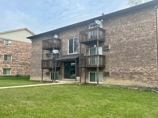 8331 Woodland Drive B IL