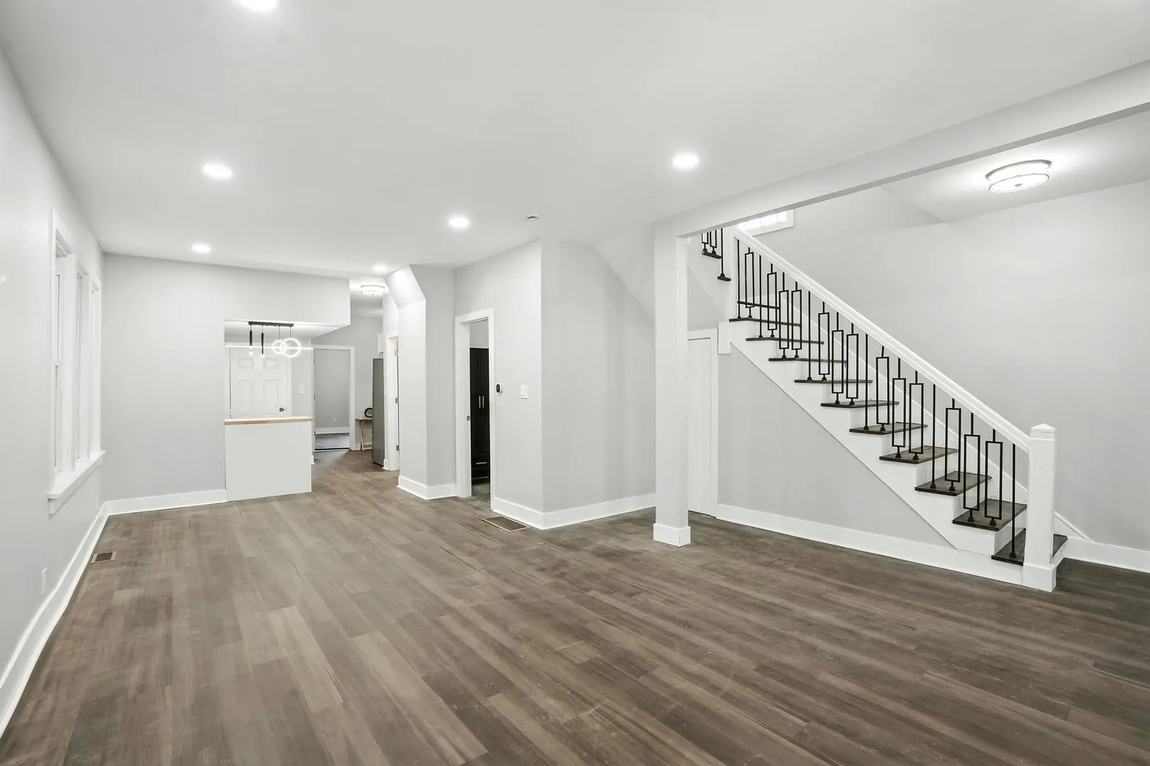 4722 Tod Avenue IN