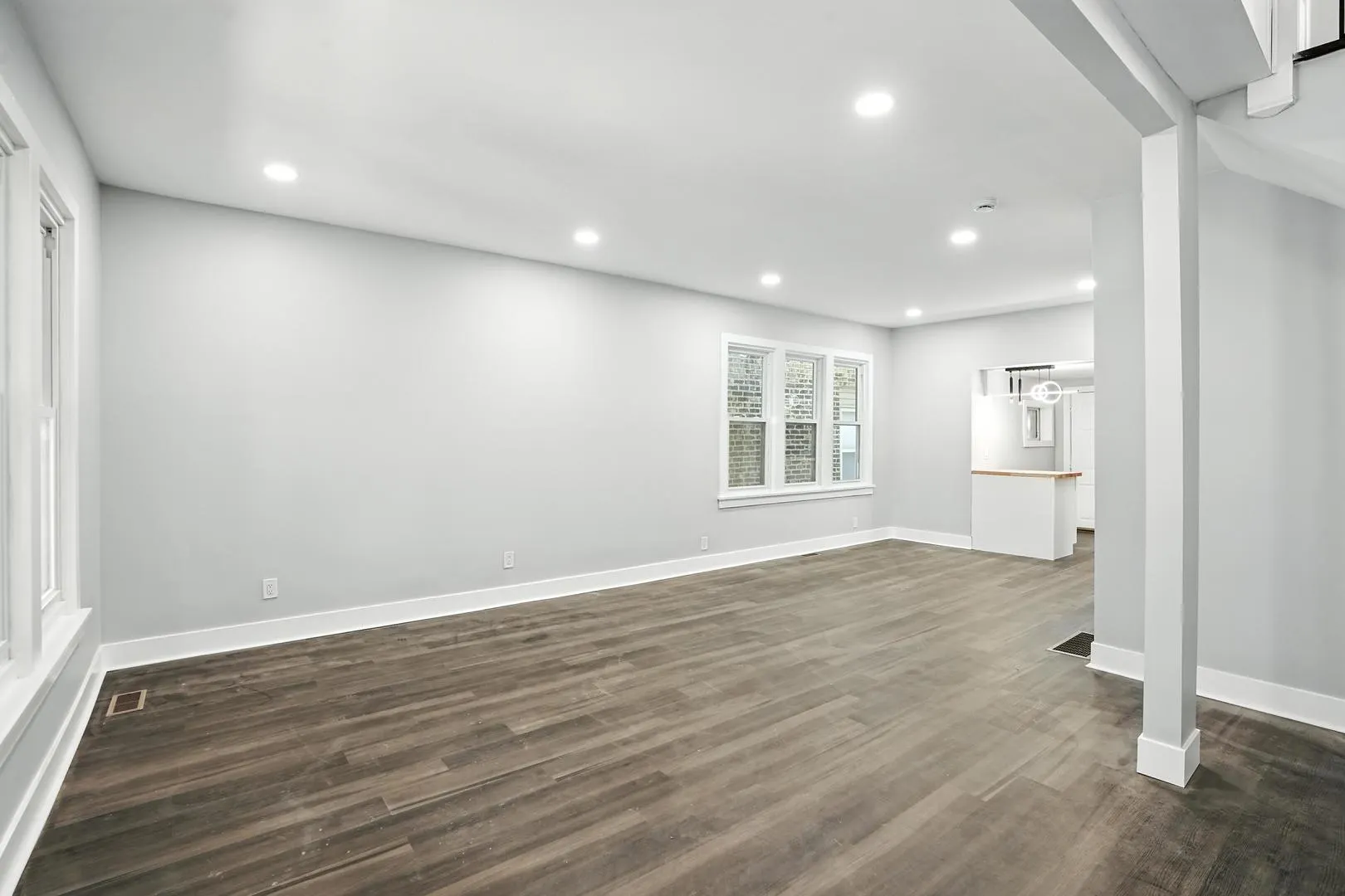 4722 Tod Avenue IN