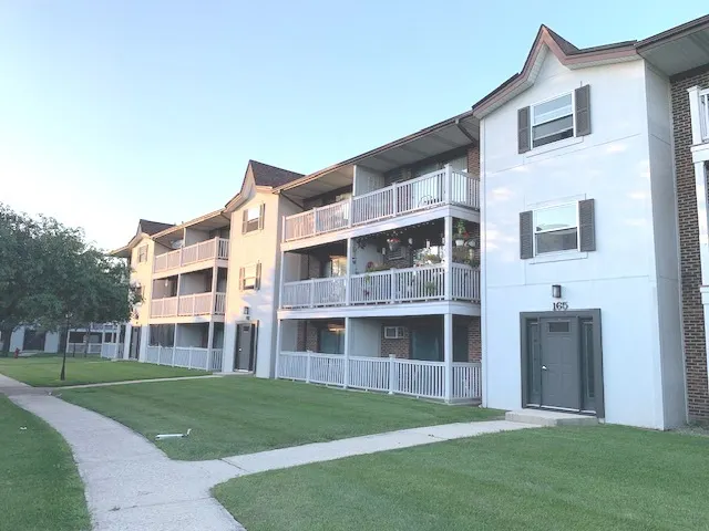 137 Gregory Street 9 IL