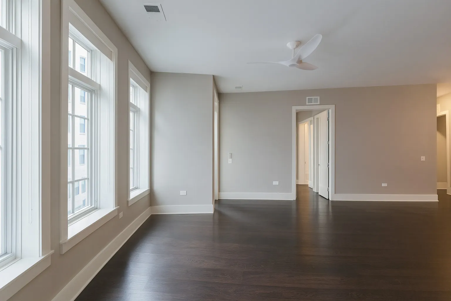2050 N Clark Street 403 IL