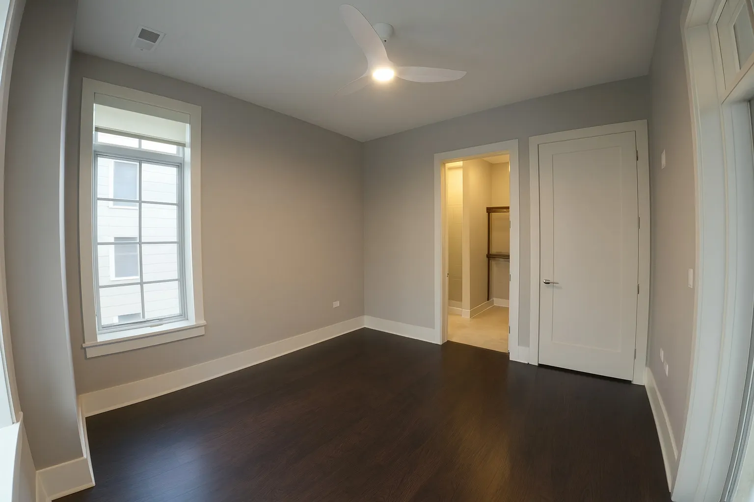 2050 N Clark Street 403 IL