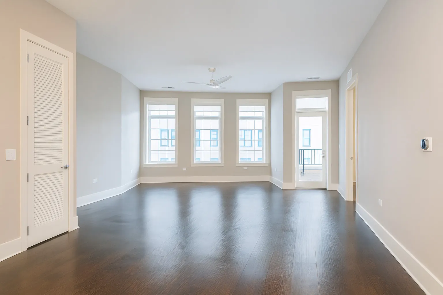 2050 N Clark Street 303 IL