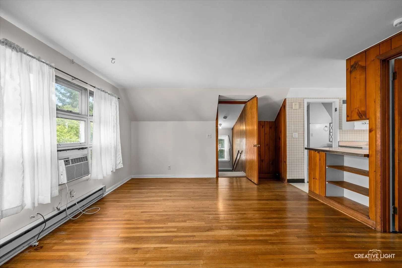 208 Ingleside Avenue IL