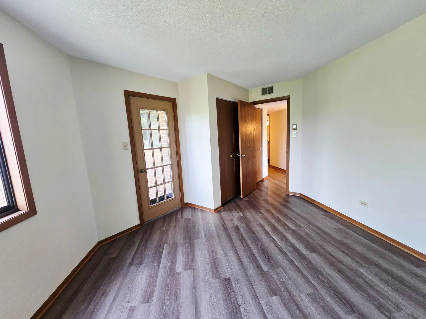 6421 Pershing Road 305 IL