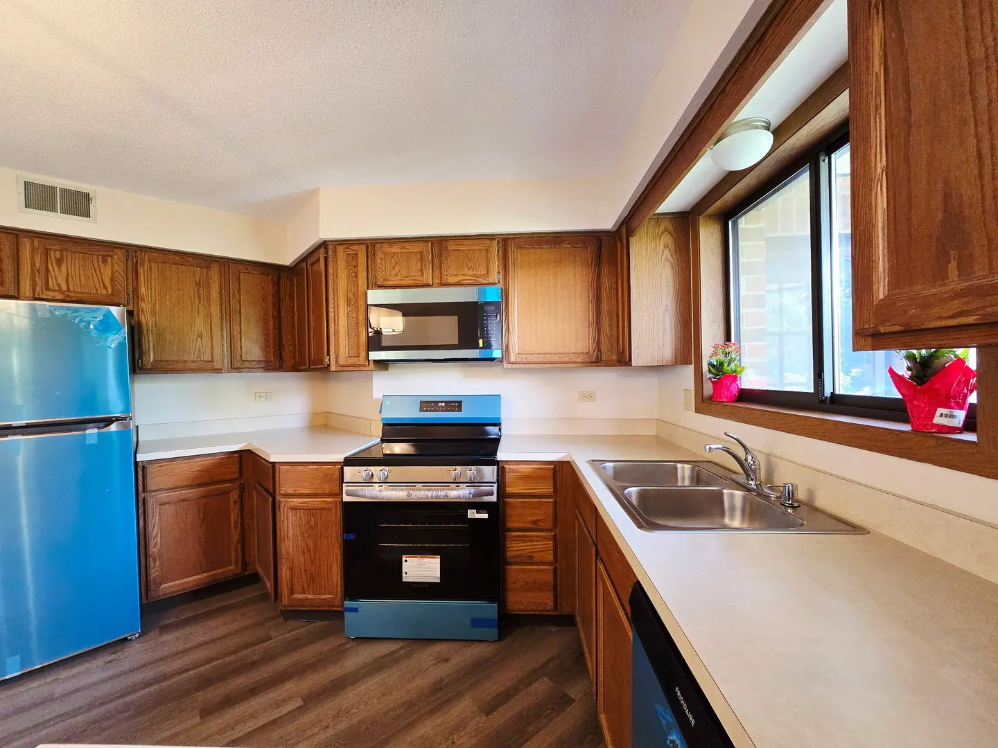 6421 Pershing Road 305 IL