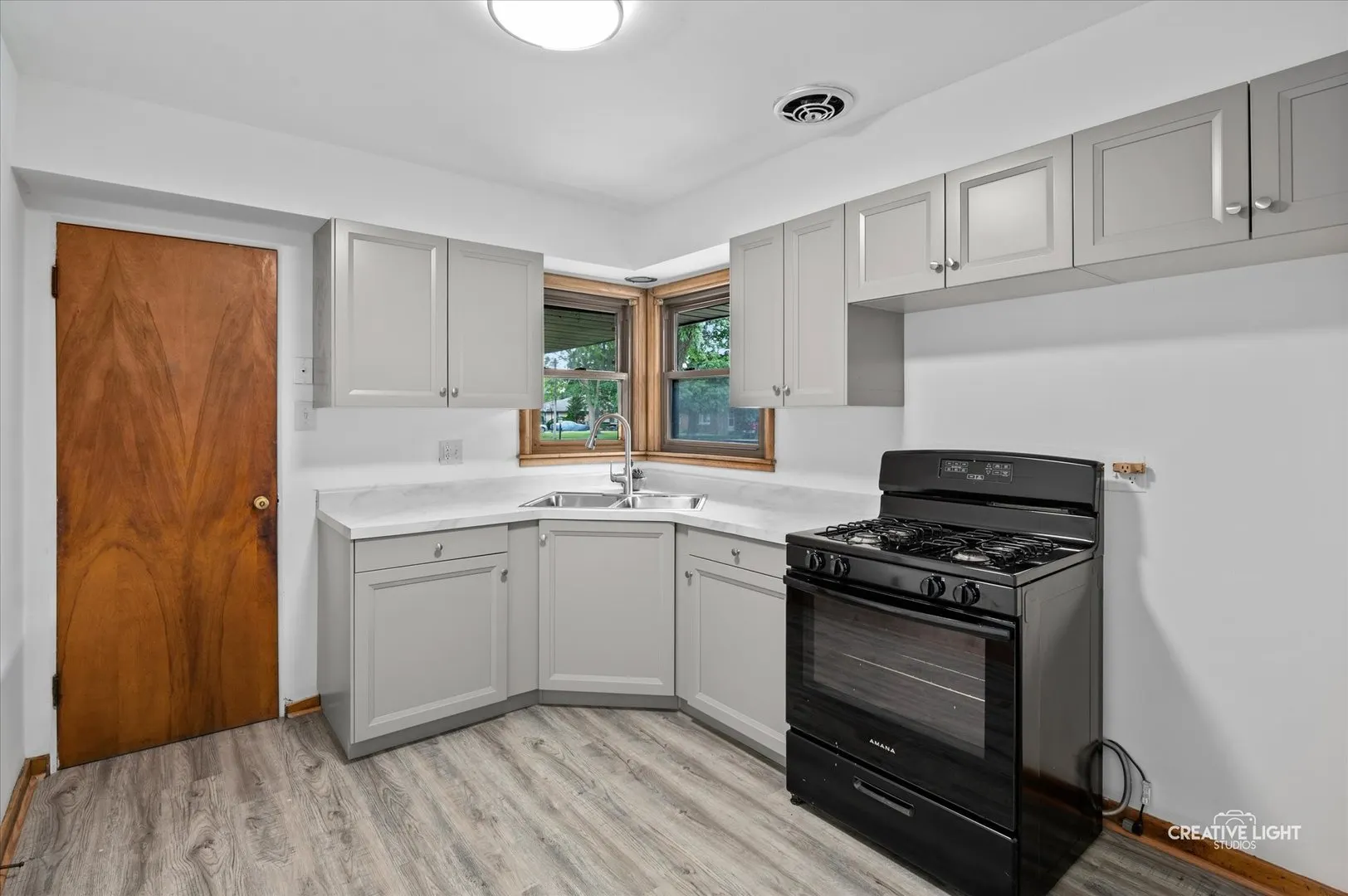 803 Alann Drive IL