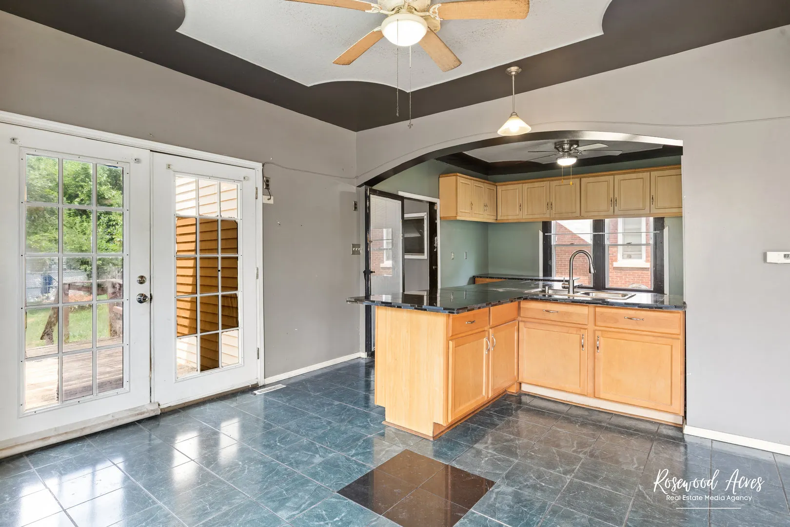 435 S Poplar Avenue IL