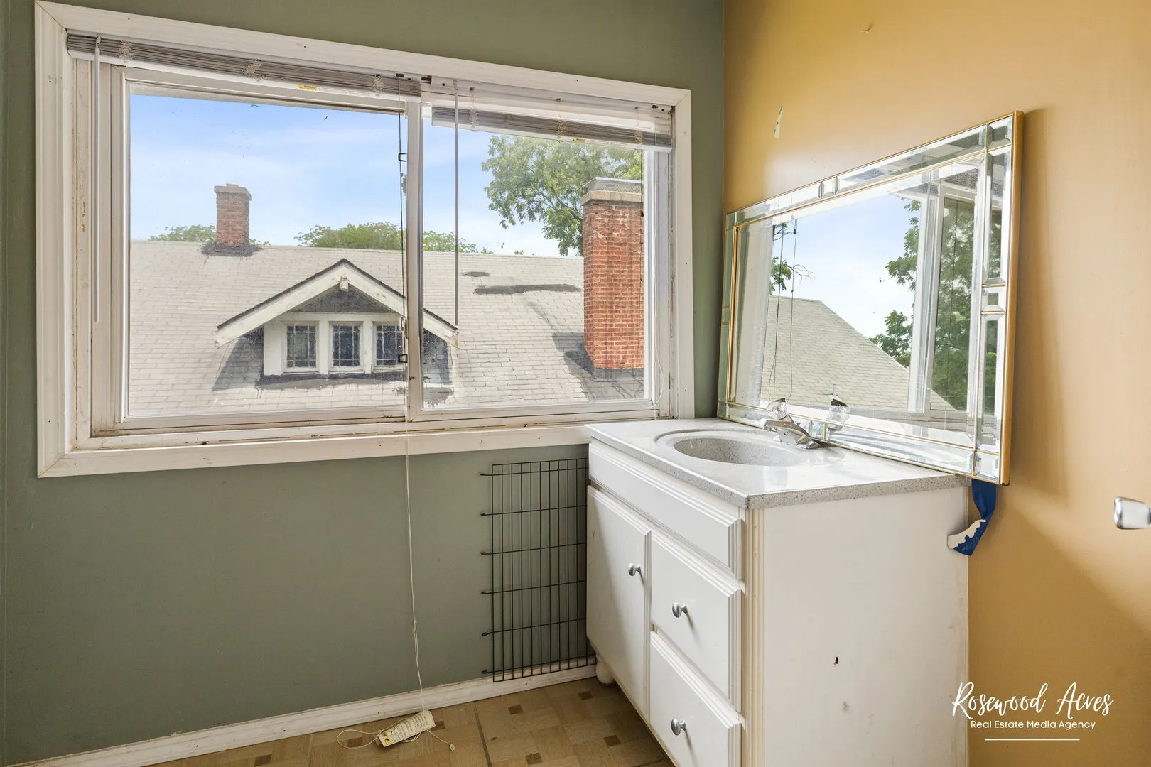 435 S Poplar Avenue IL