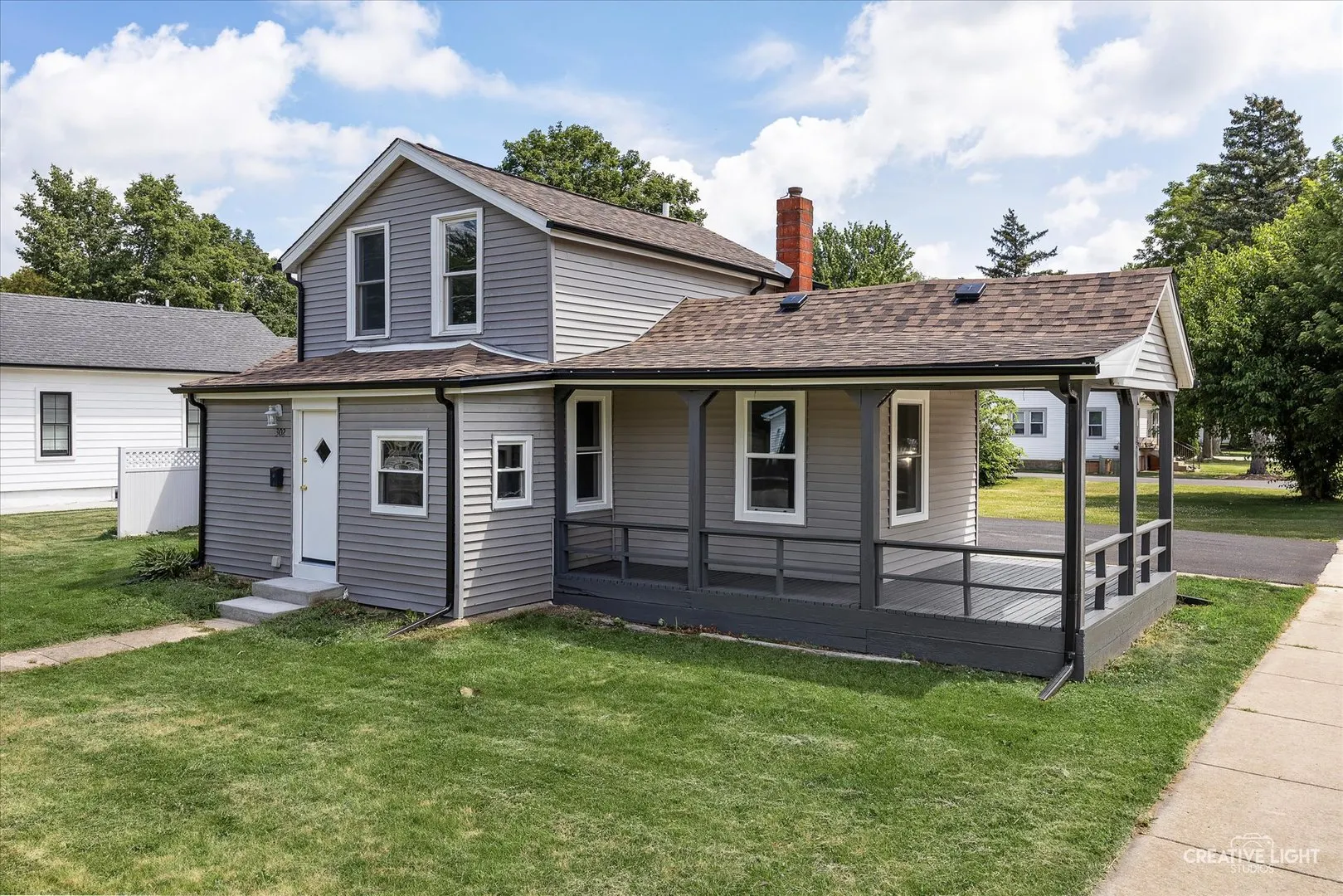 302 N Center Street IL