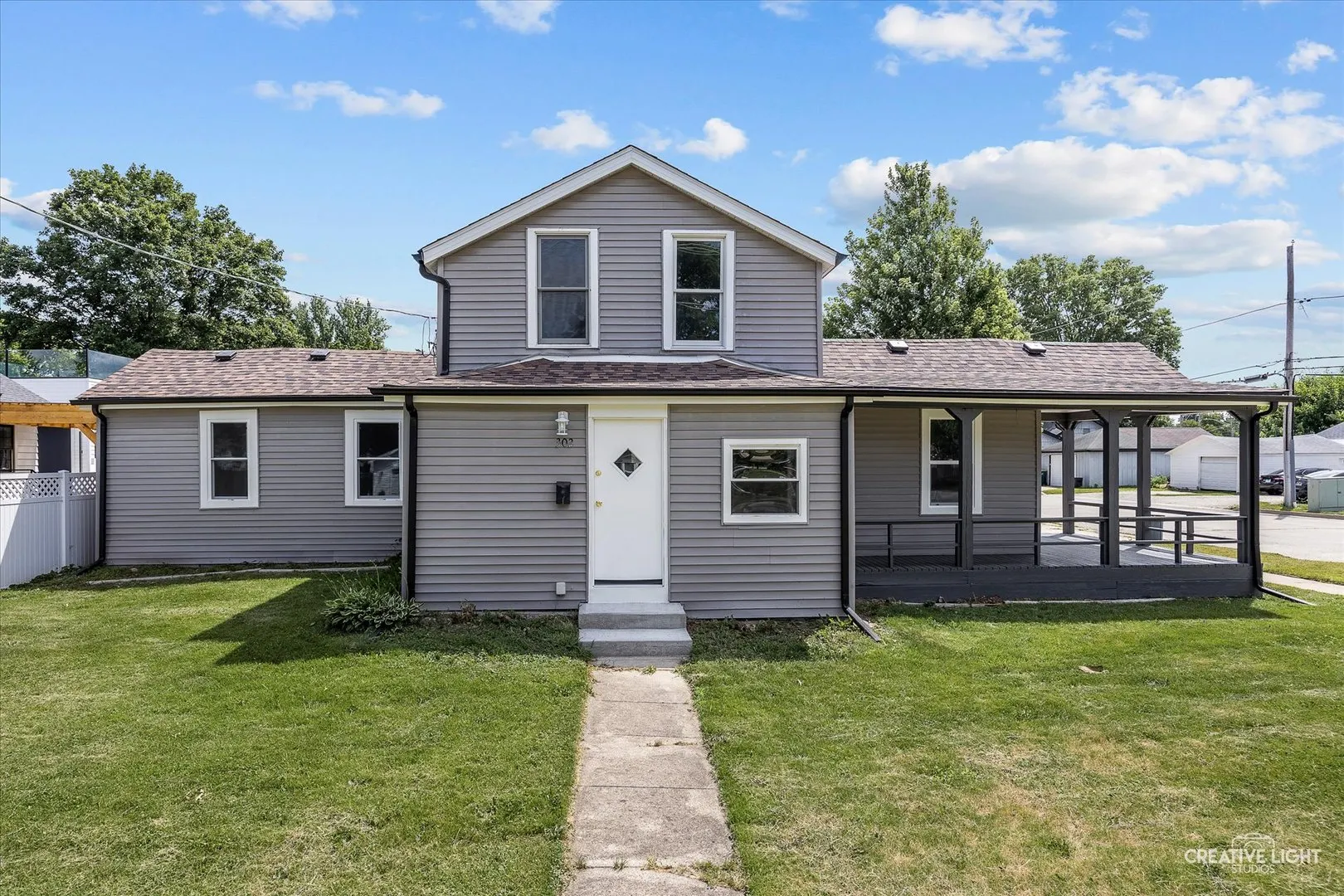 302 N Center Street IL
