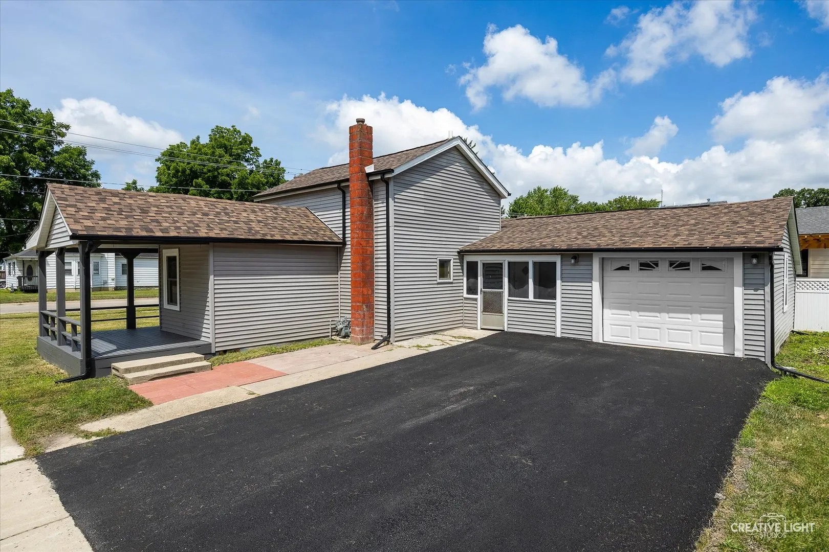 302 N Center Street IL