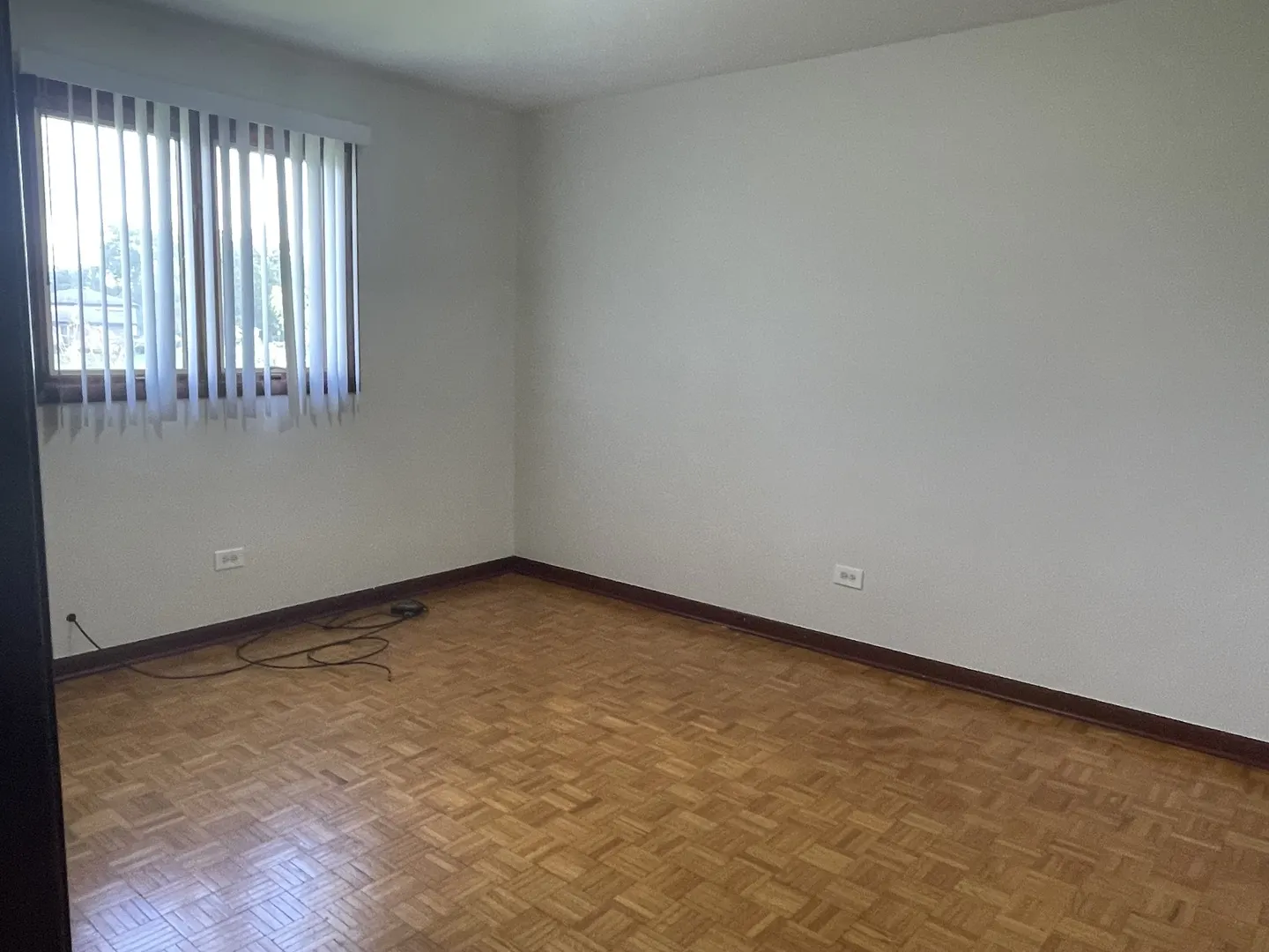 307 S Walnut Street IL