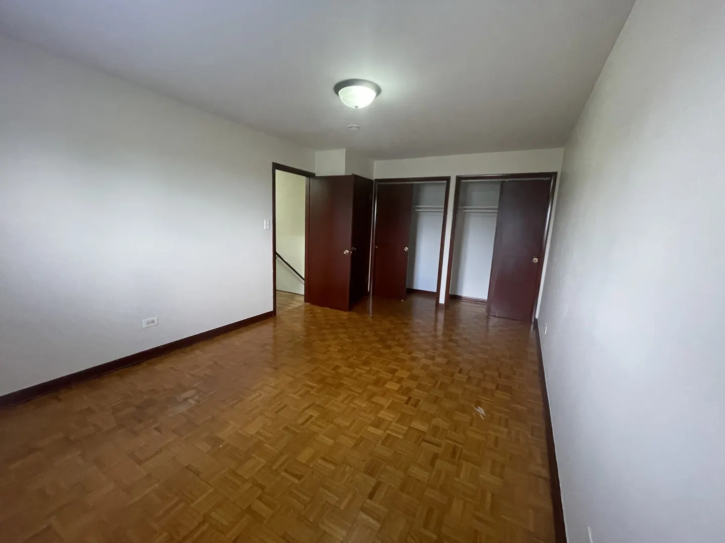 307 S Walnut Street IL