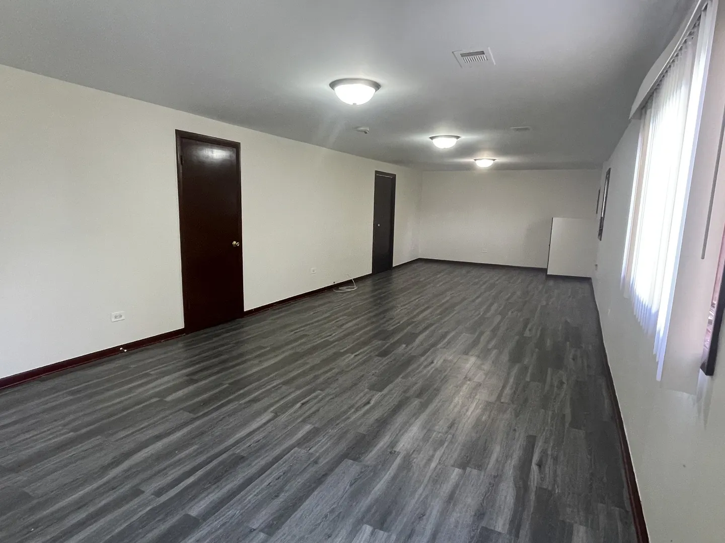 307 S Walnut Street IL