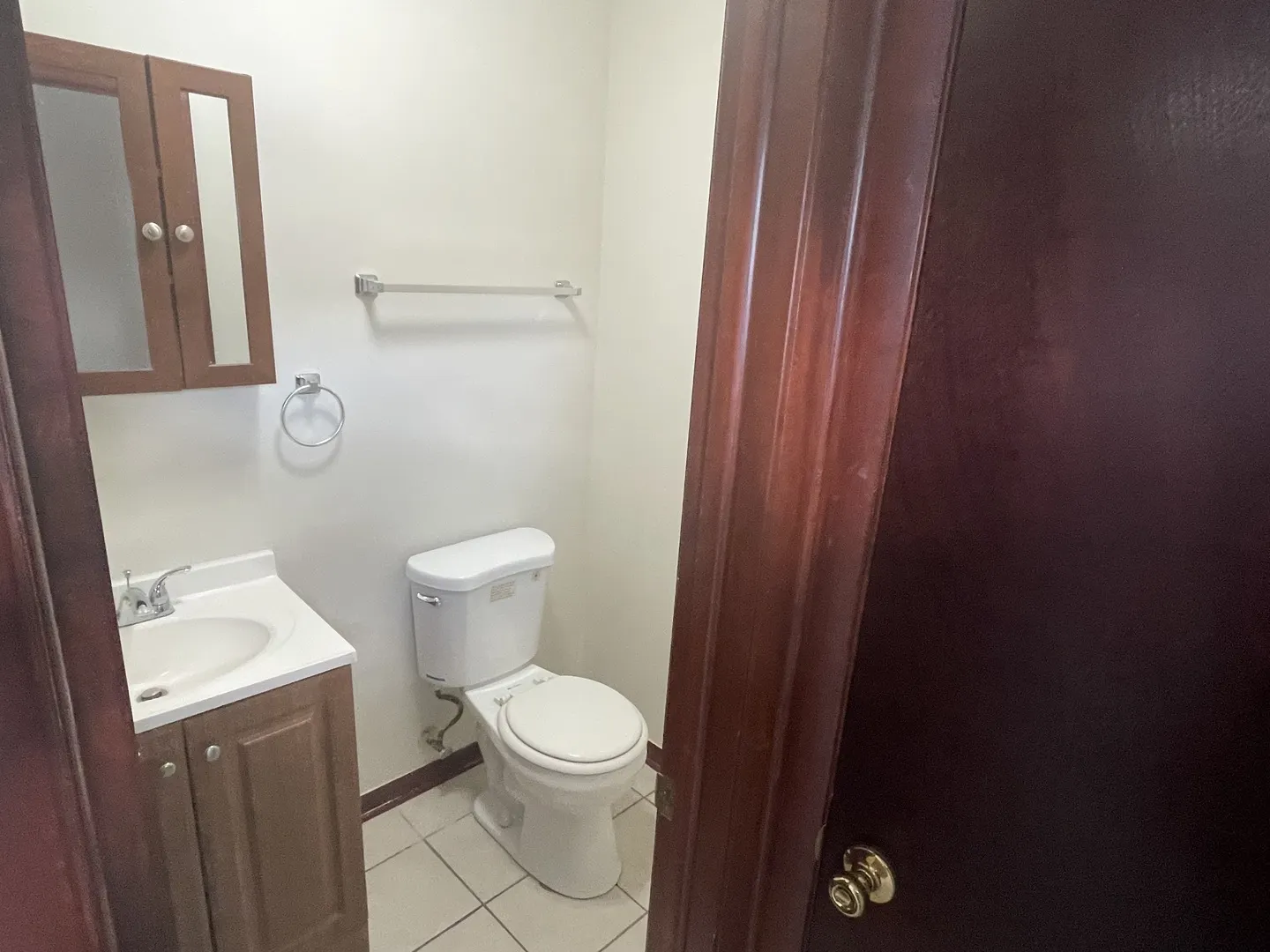 307 S Walnut Street IL