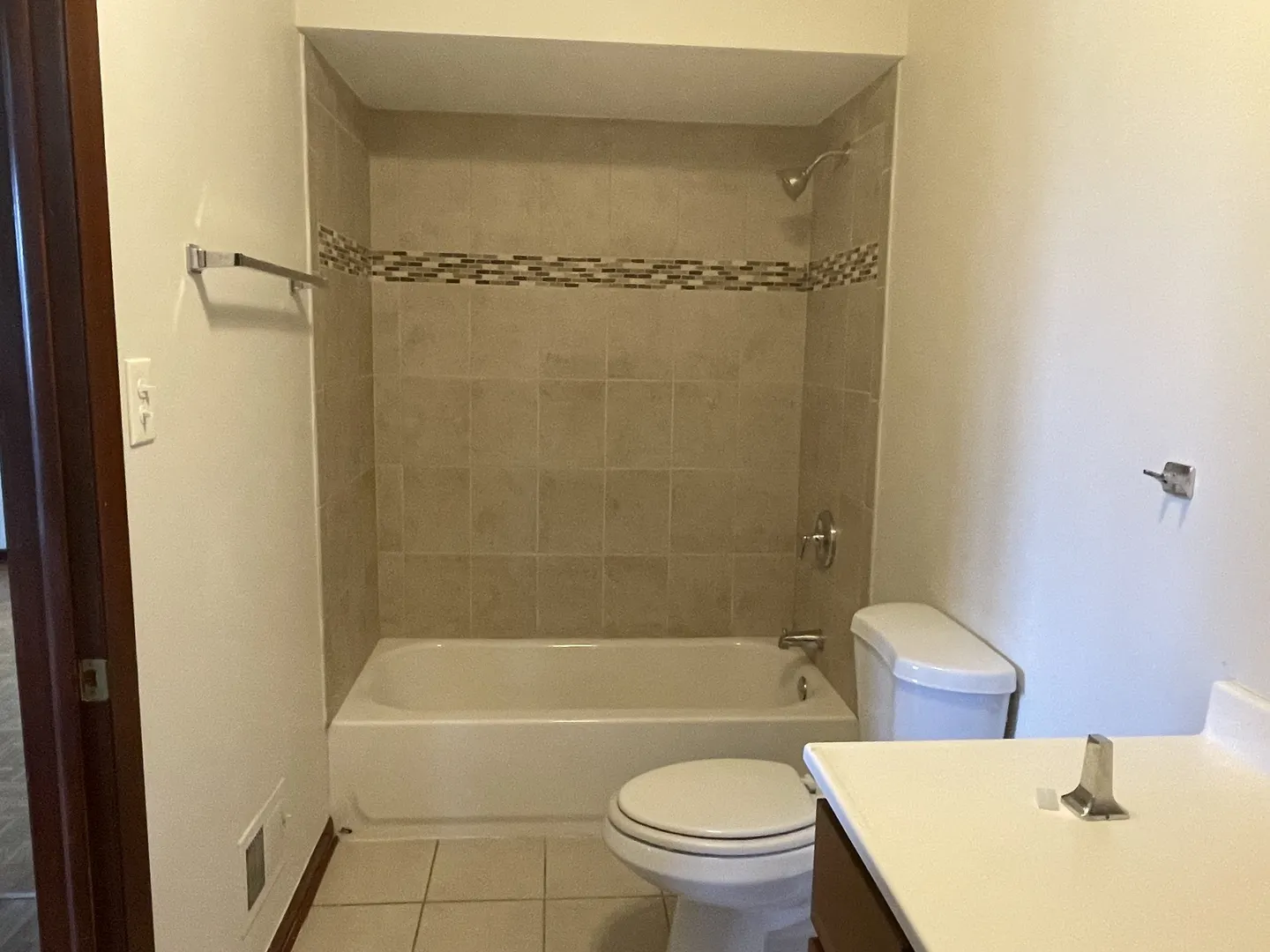 307 S Walnut Street IL