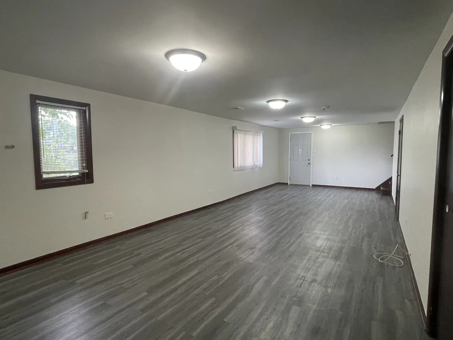307 S Walnut Street IL
