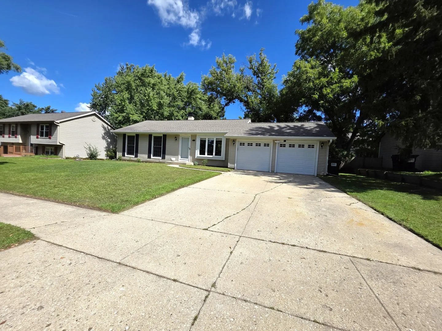 5206 W Dartmoor Drive IL