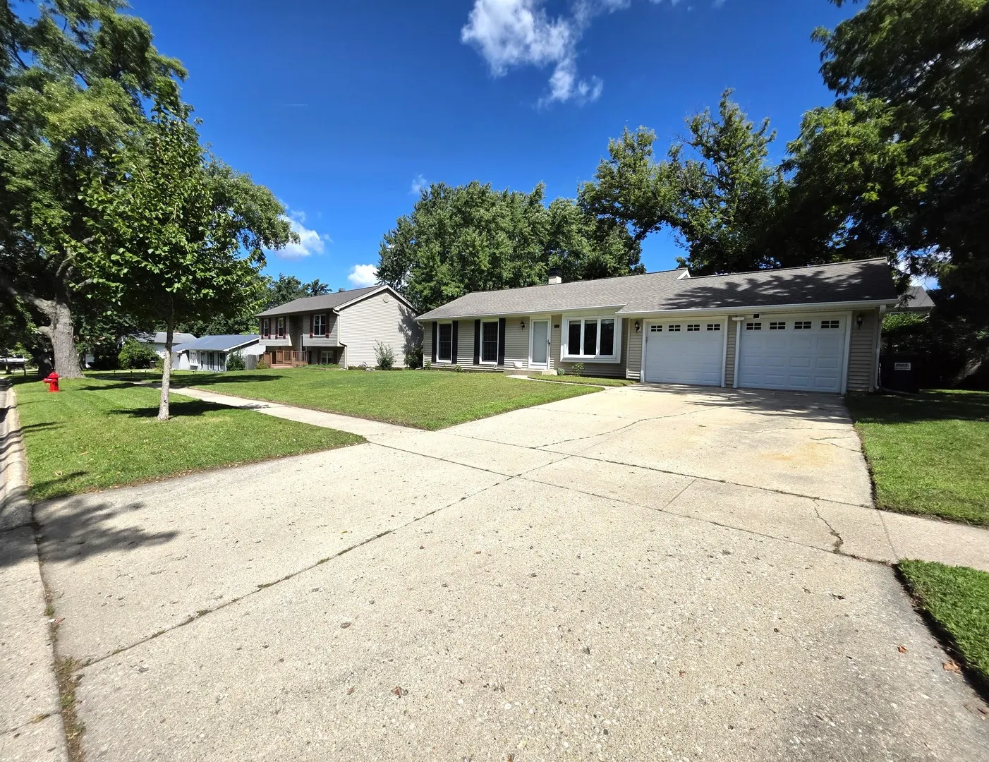 5206 W Dartmoor Drive IL
