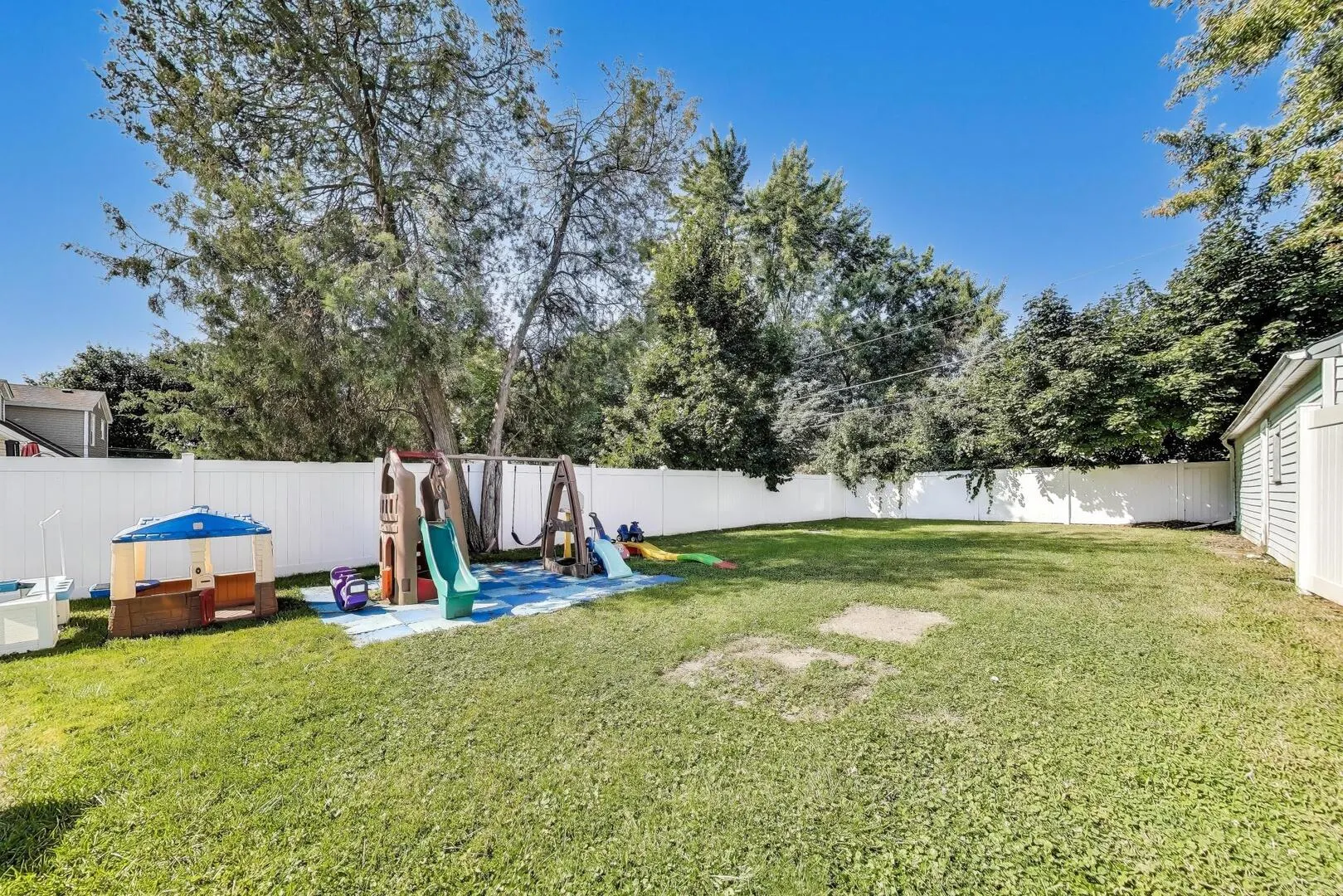 806 Leith Avenue IL