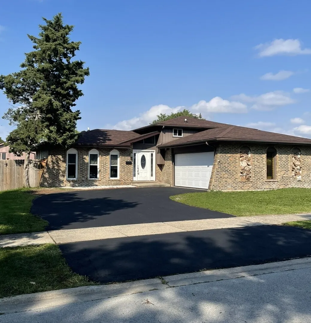 710 E 194th Street IL