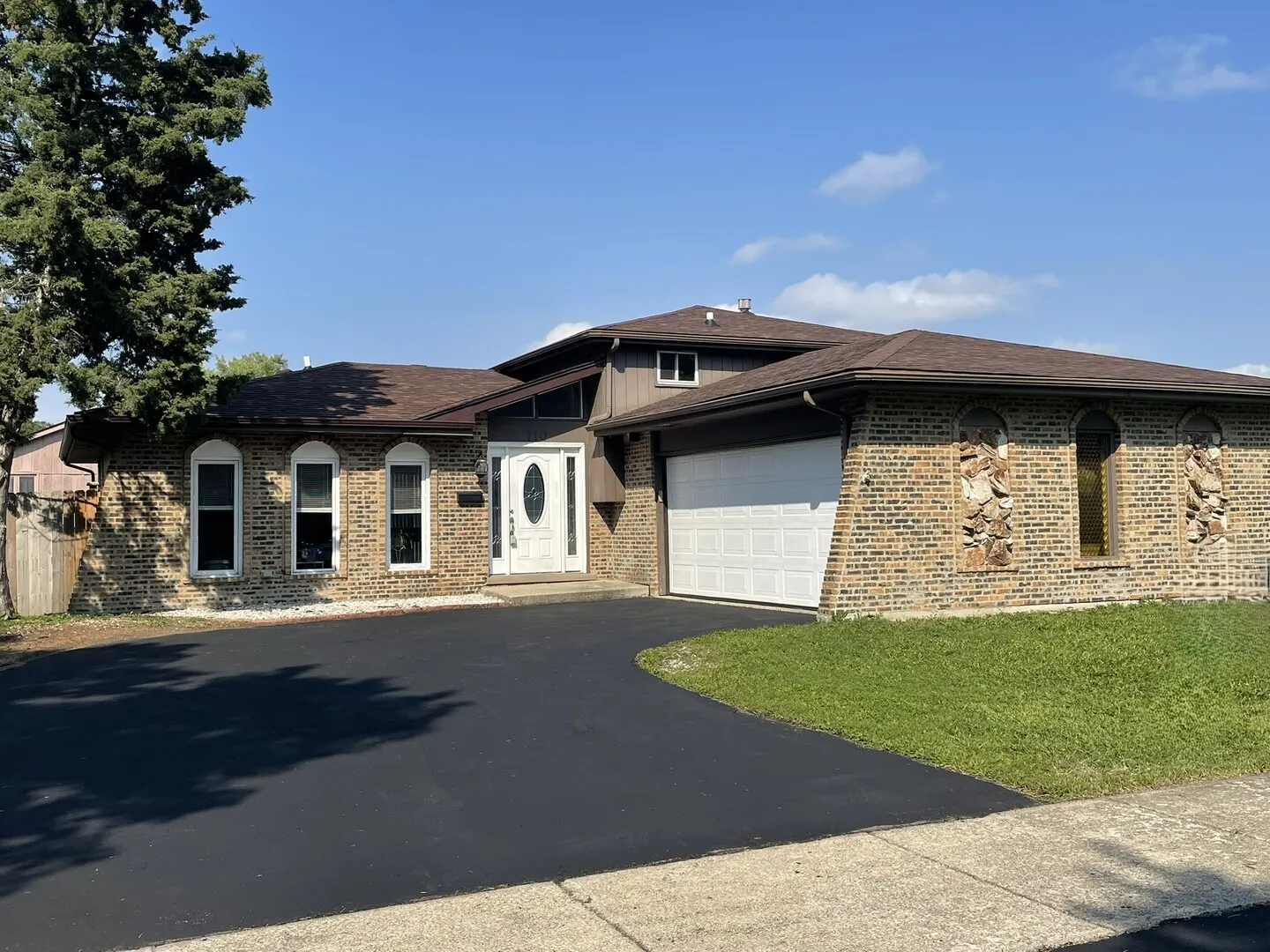 710 E 194th Street IL