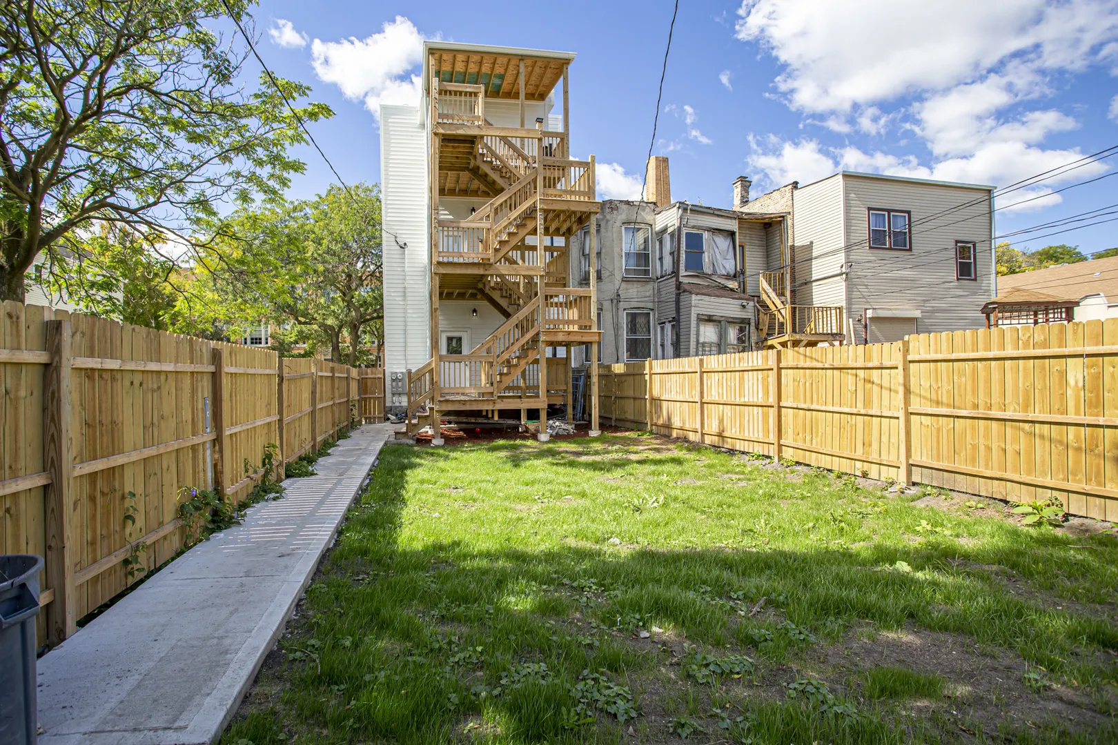 4933 S Wabash Avenue IL