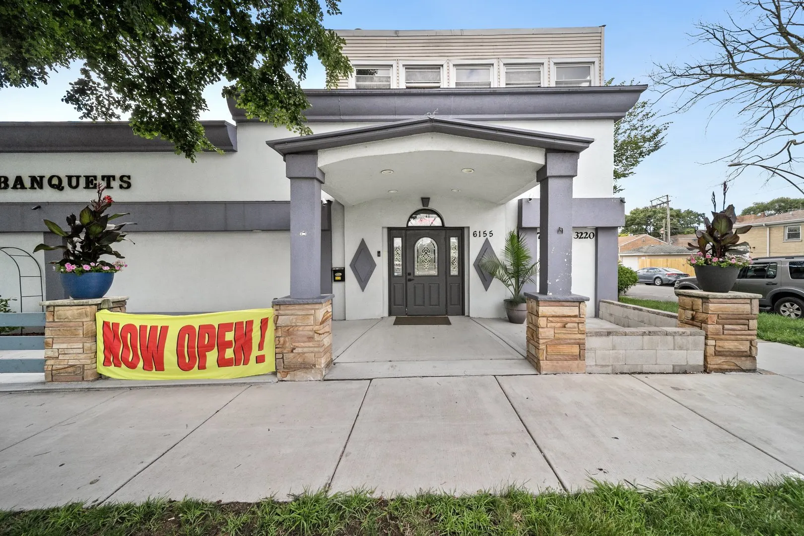 6155 W FULLERTON Avenue IL