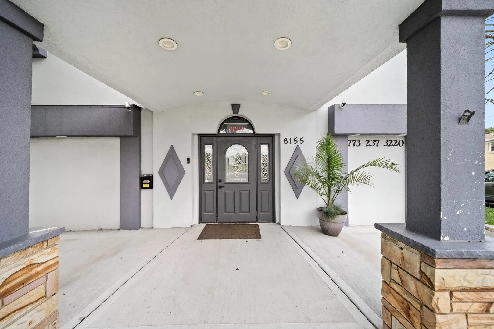 6155 W FULLERTON Avenue IL