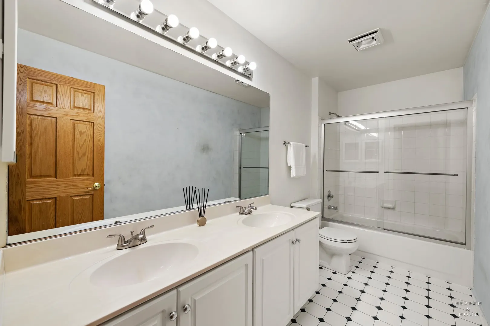 1336 Vernon Lane IL