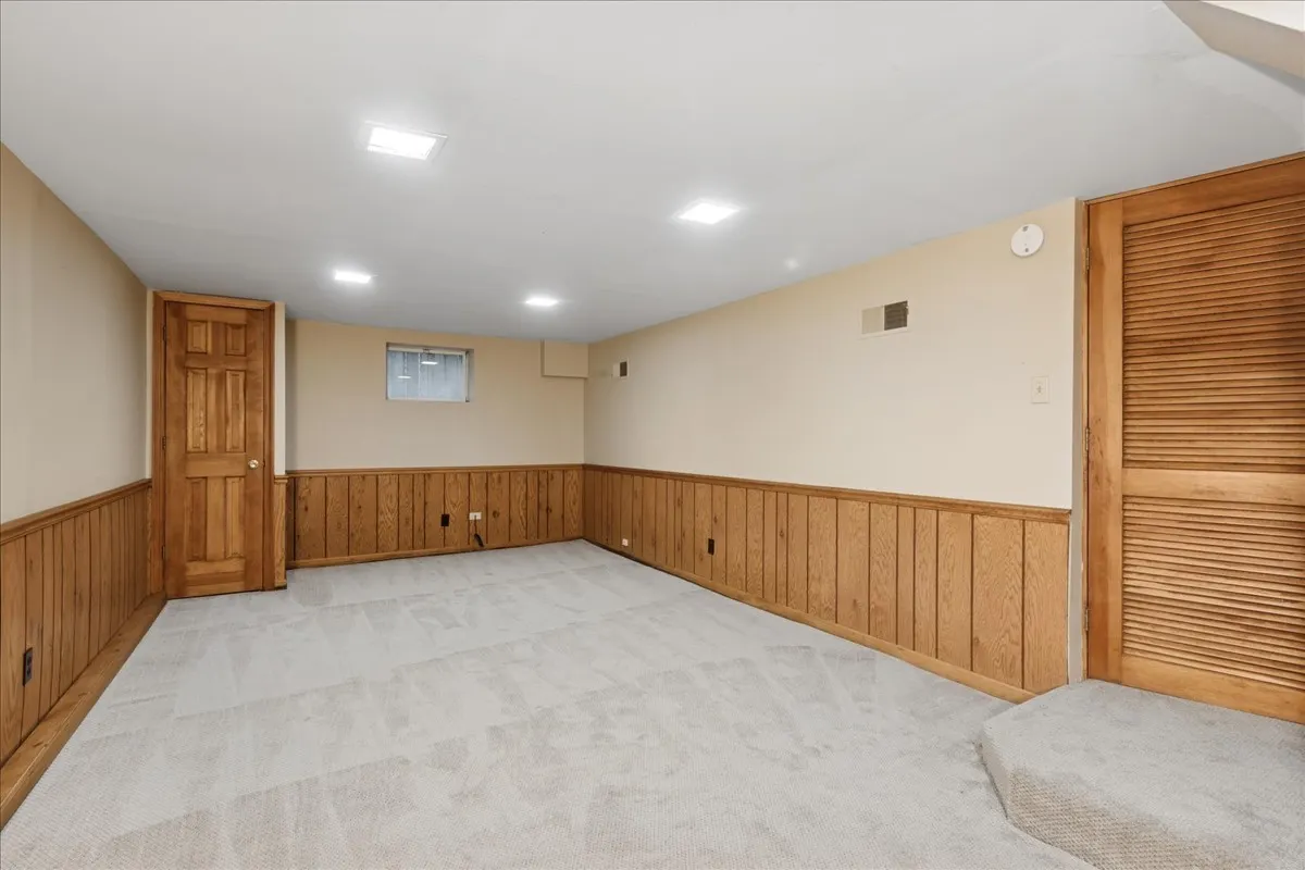 4348 Prospect Avenue IL