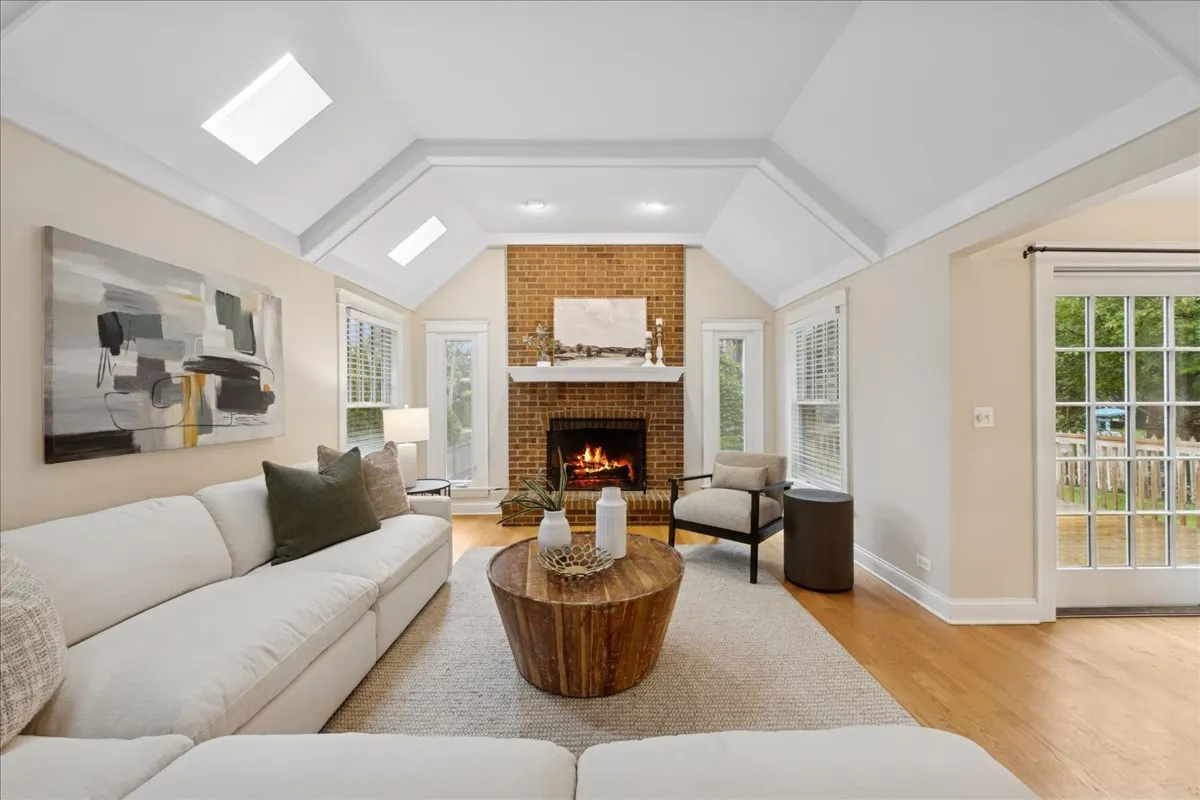 4348 Prospect Avenue IL