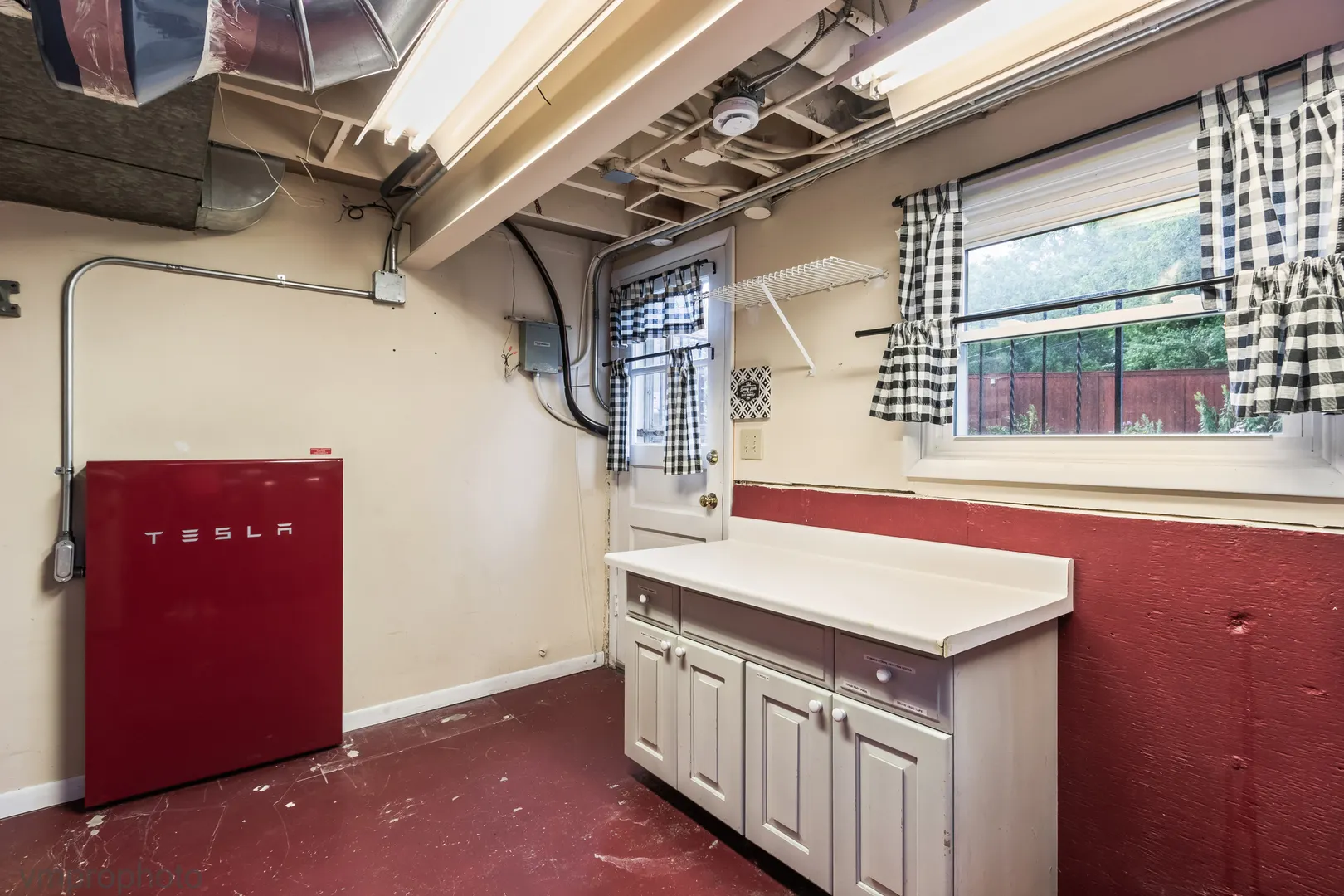 1418 W Saint James Place IL