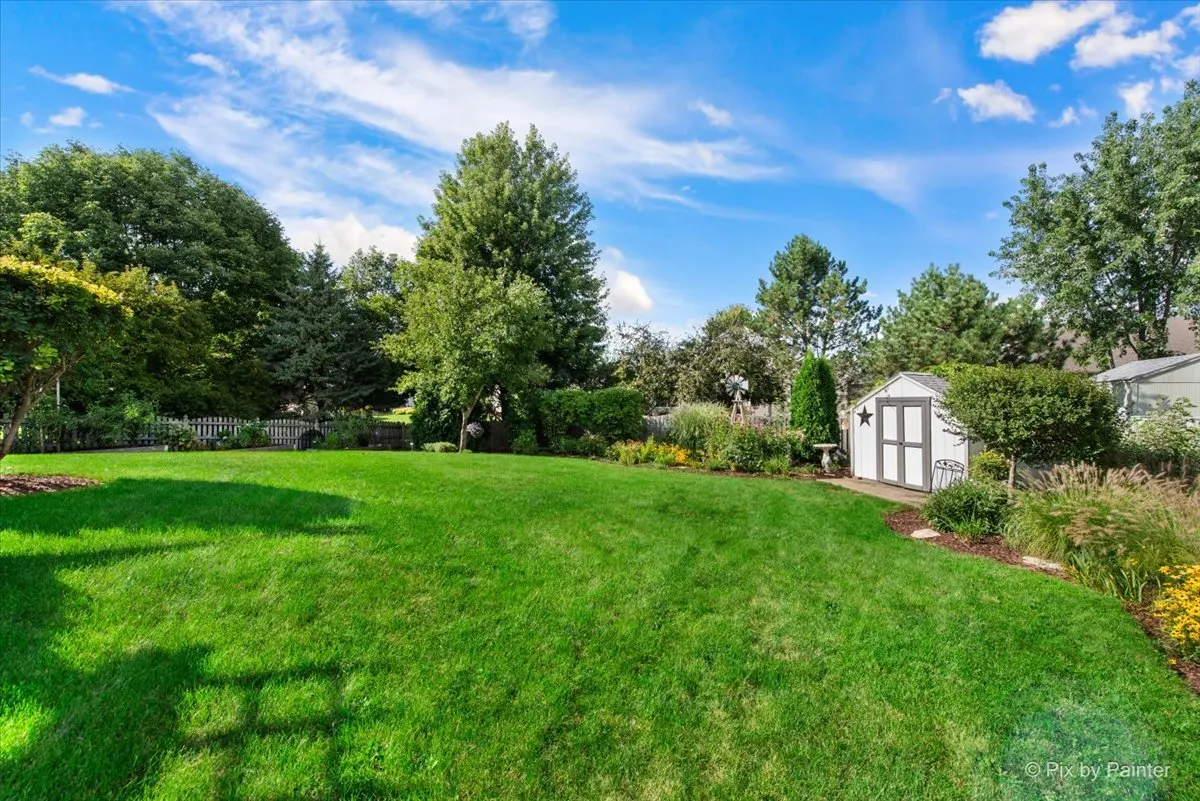 413 Messenger Circle IL