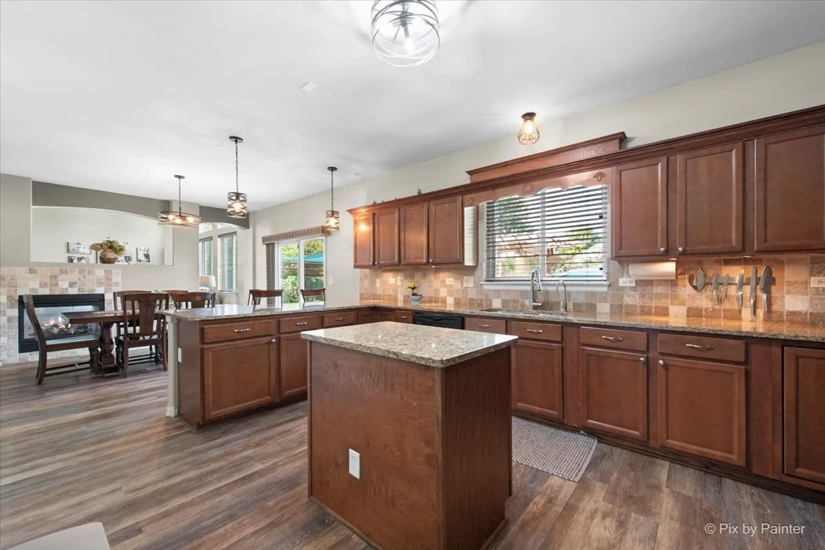 413 Messenger Circle IL