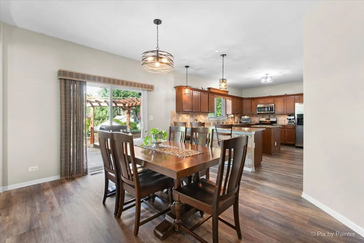 413 Messenger Circle IL
