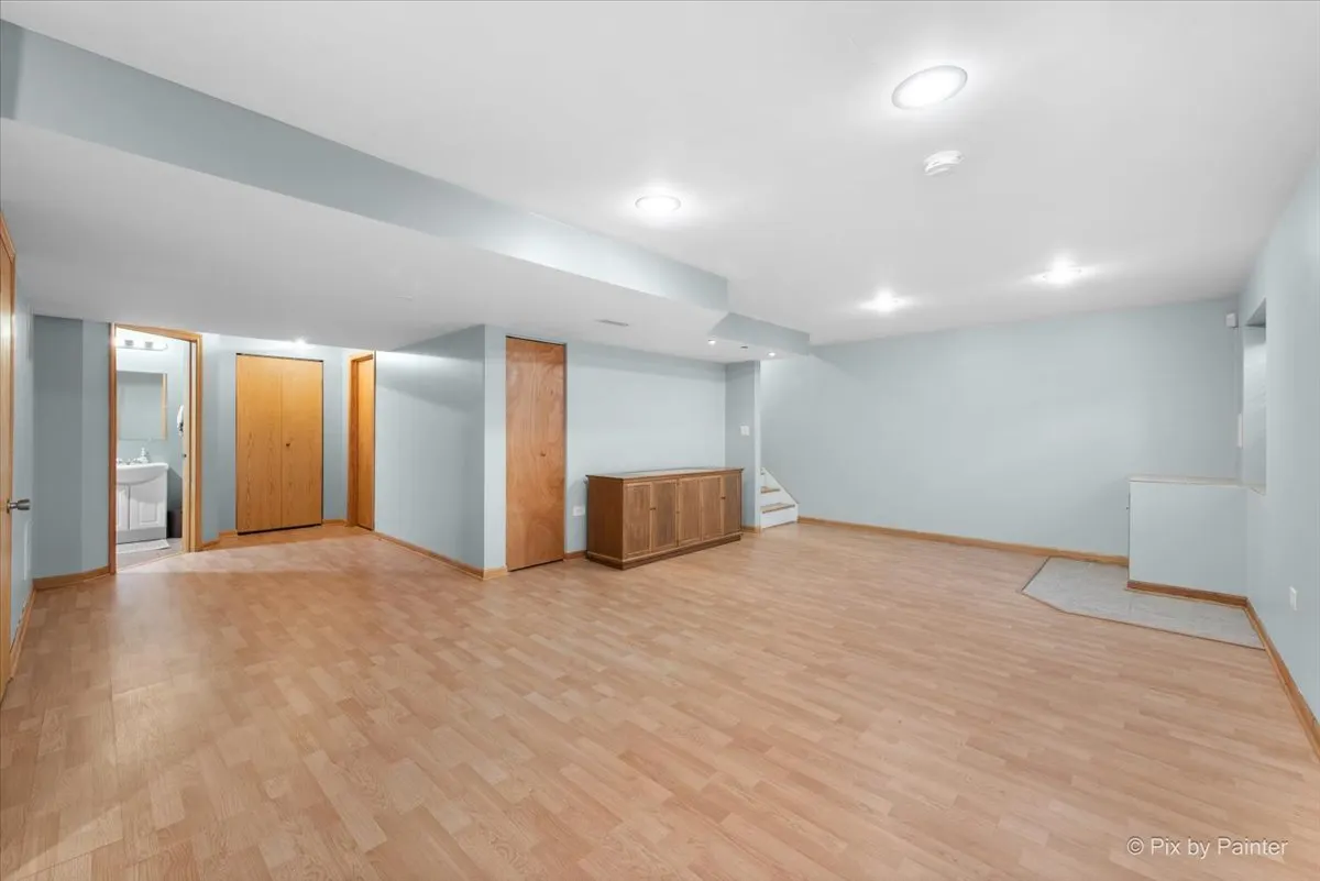 413 Messenger Circle IL