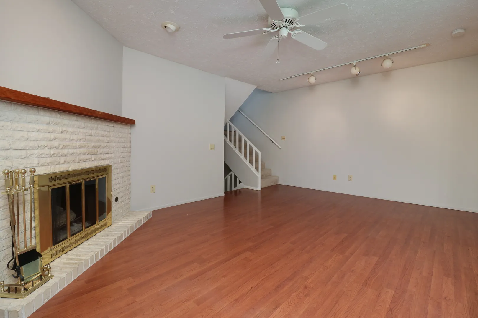1110 E Jefferson Street 19 IL
