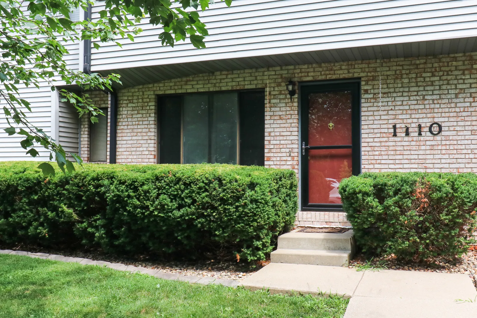 1110 E Jefferson Street 19 IL