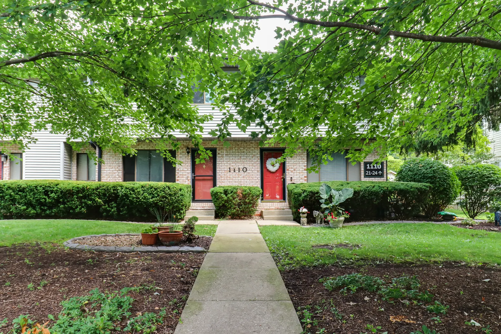 1110 E Jefferson Street 19 IL