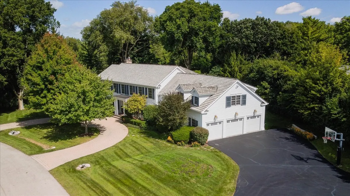 253 Pebble Creek Drive IL
