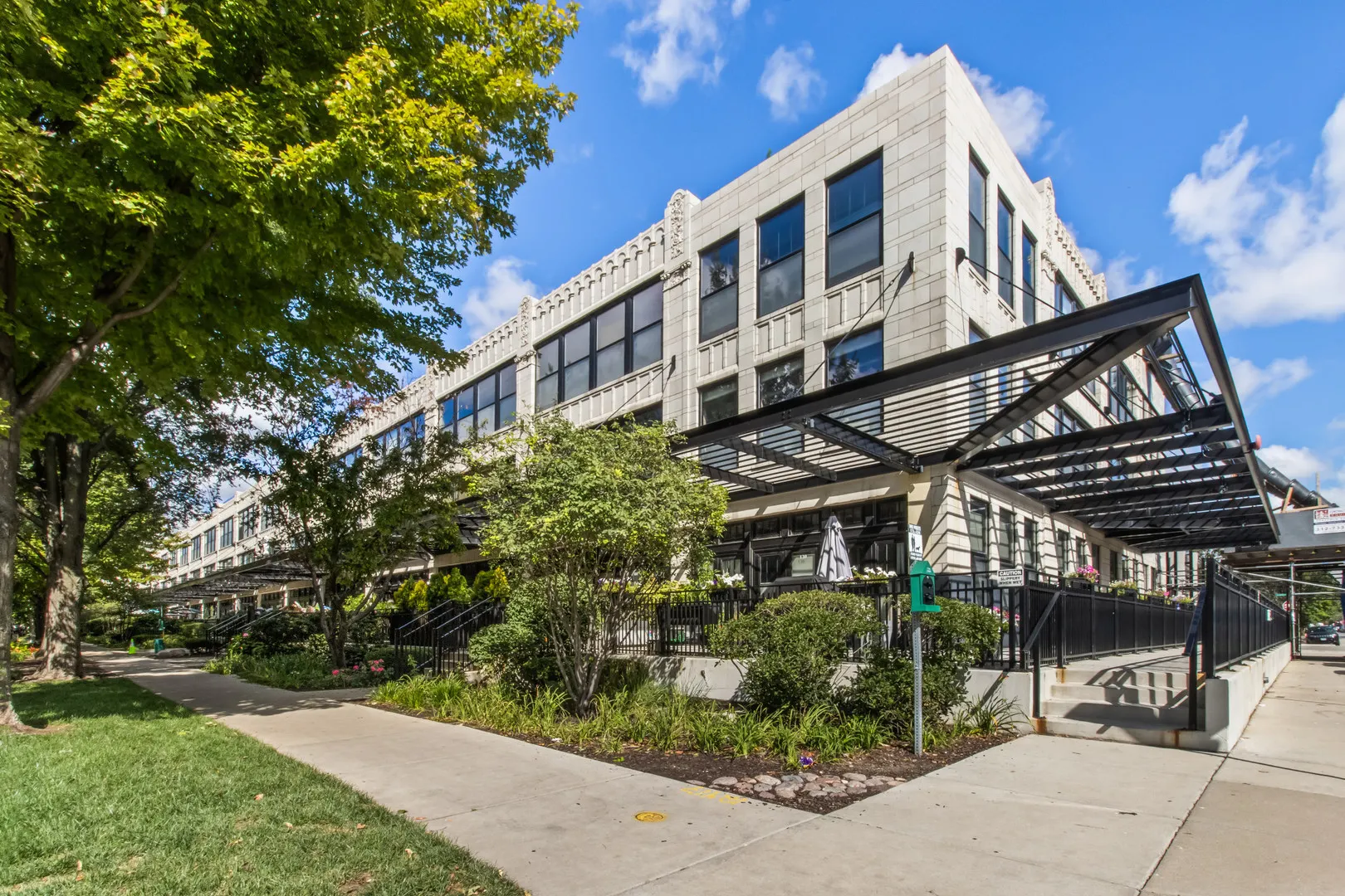 1000 W 15th Street 234 IL