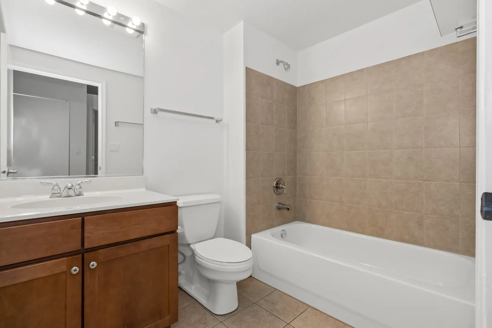 1000 W 15th Street 234 IL