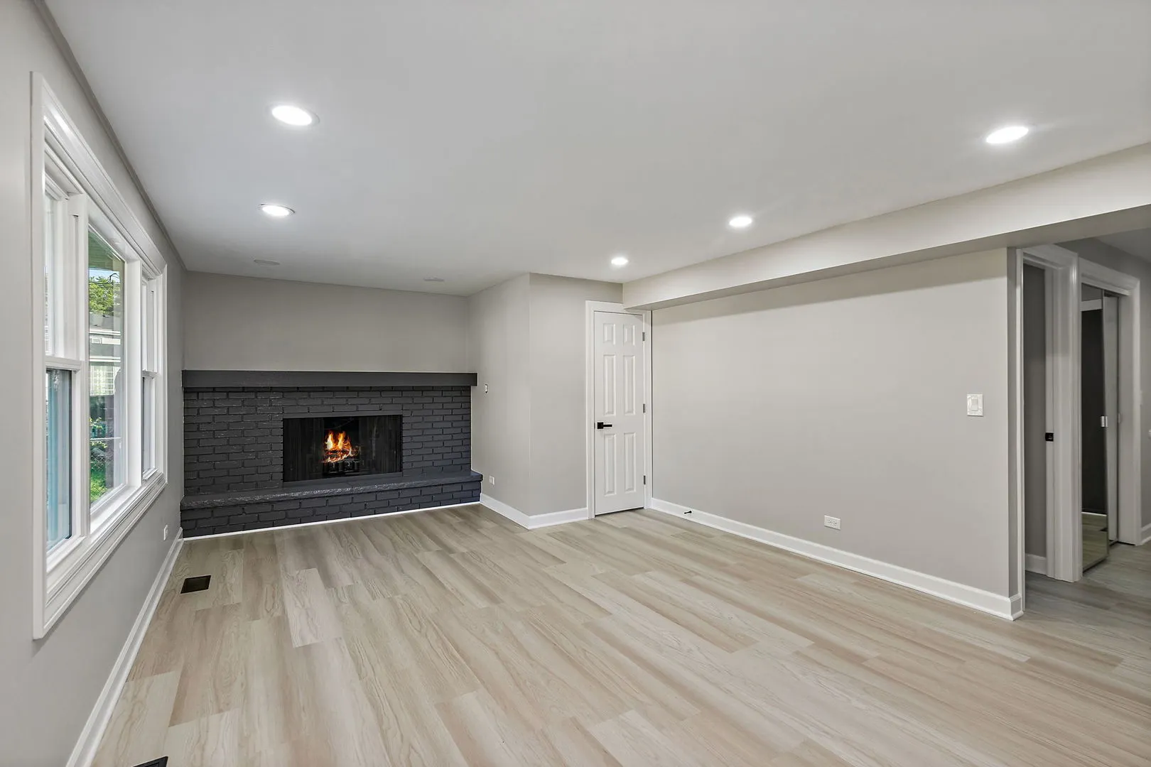 1810 E Boulder Drive IL