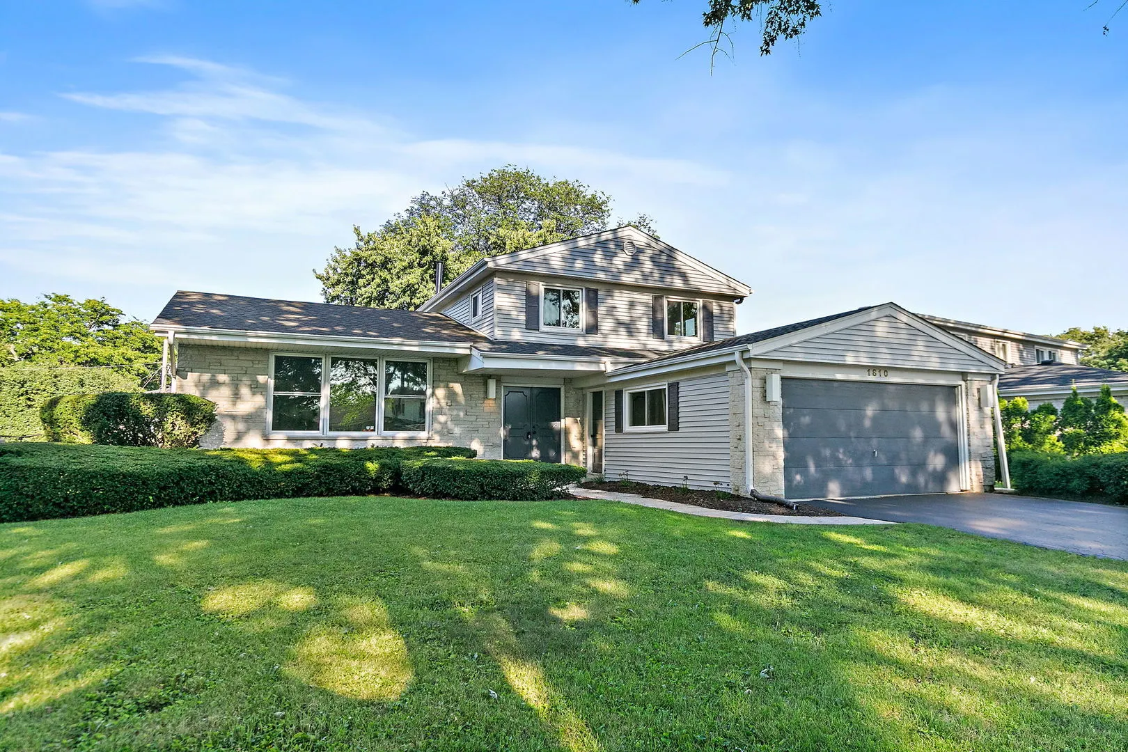1810 E Boulder Drive IL