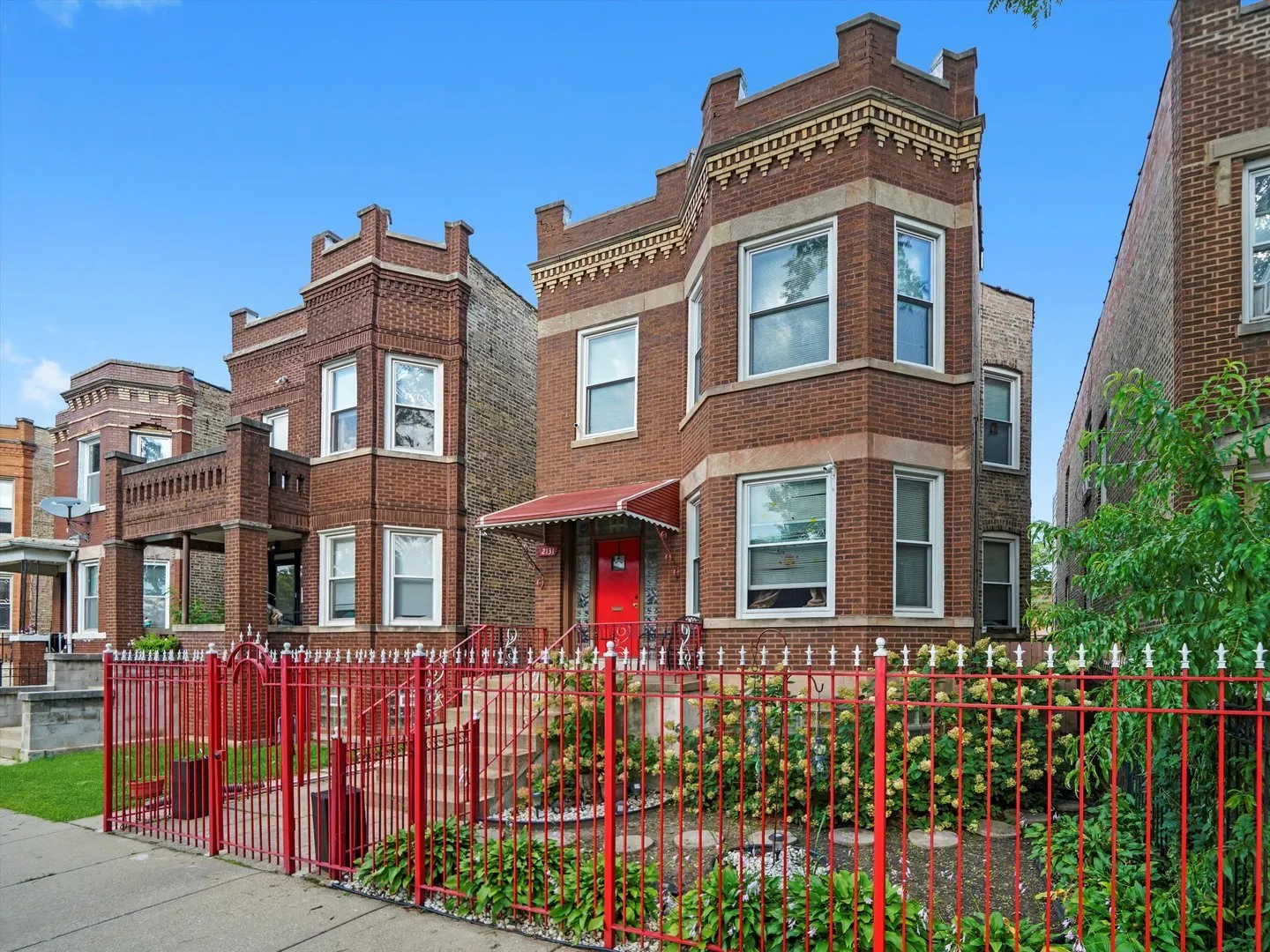 2131 N Springfield Avenue IL