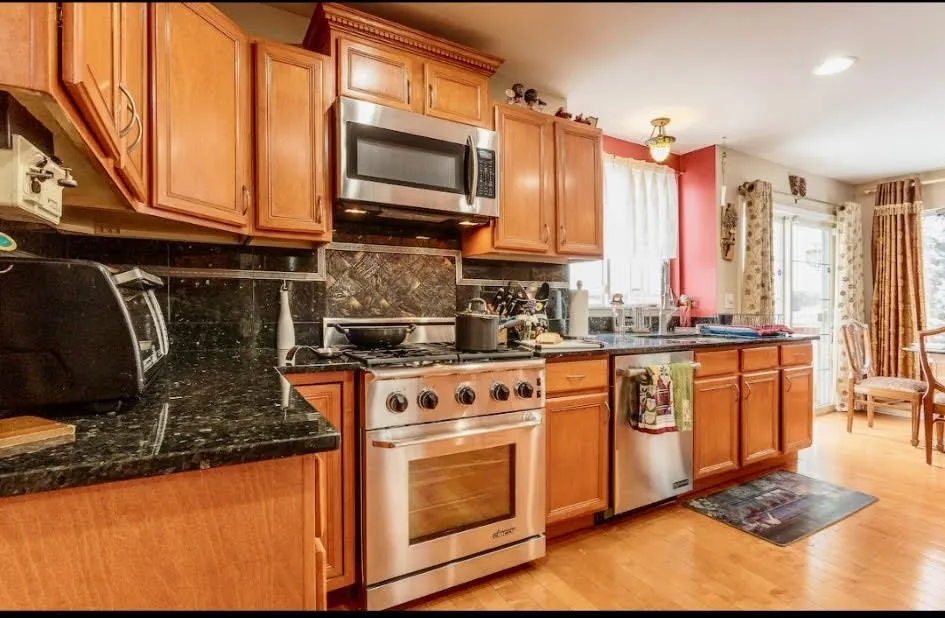 671 Wintergreen Circle IL