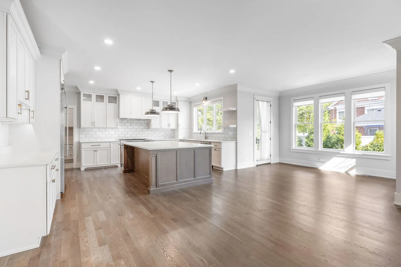 469 S Sunnyside Avenue IL