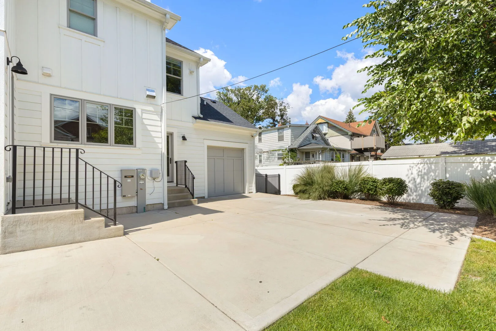 469 S Sunnyside Avenue IL